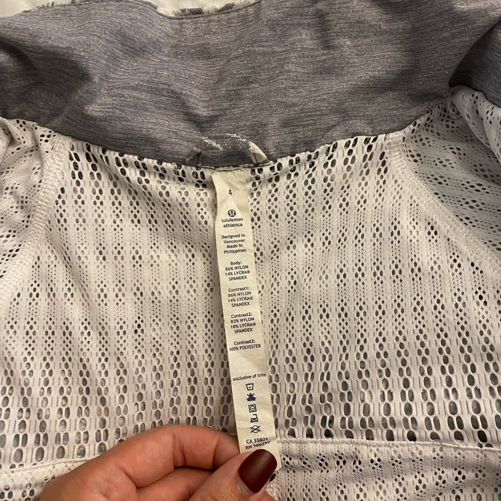 Lululemon jacket - Picture 3 of 5